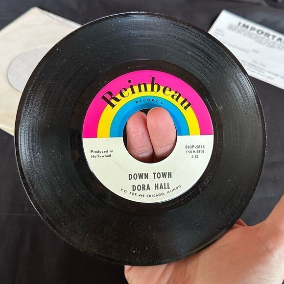 Vintage 1966 Dora Hall Solo Cup 45 Single - Over and Over / Down Town - Picture 4 of 5